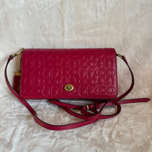 NWOT! Coach Dinky Signature Convertible Shoulder Bag In Bright Cherry Leather - Picture 2 of 15